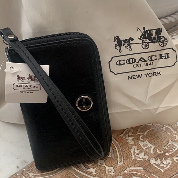 Coach Wristlet Black New With Tags - Picture 10 of 12